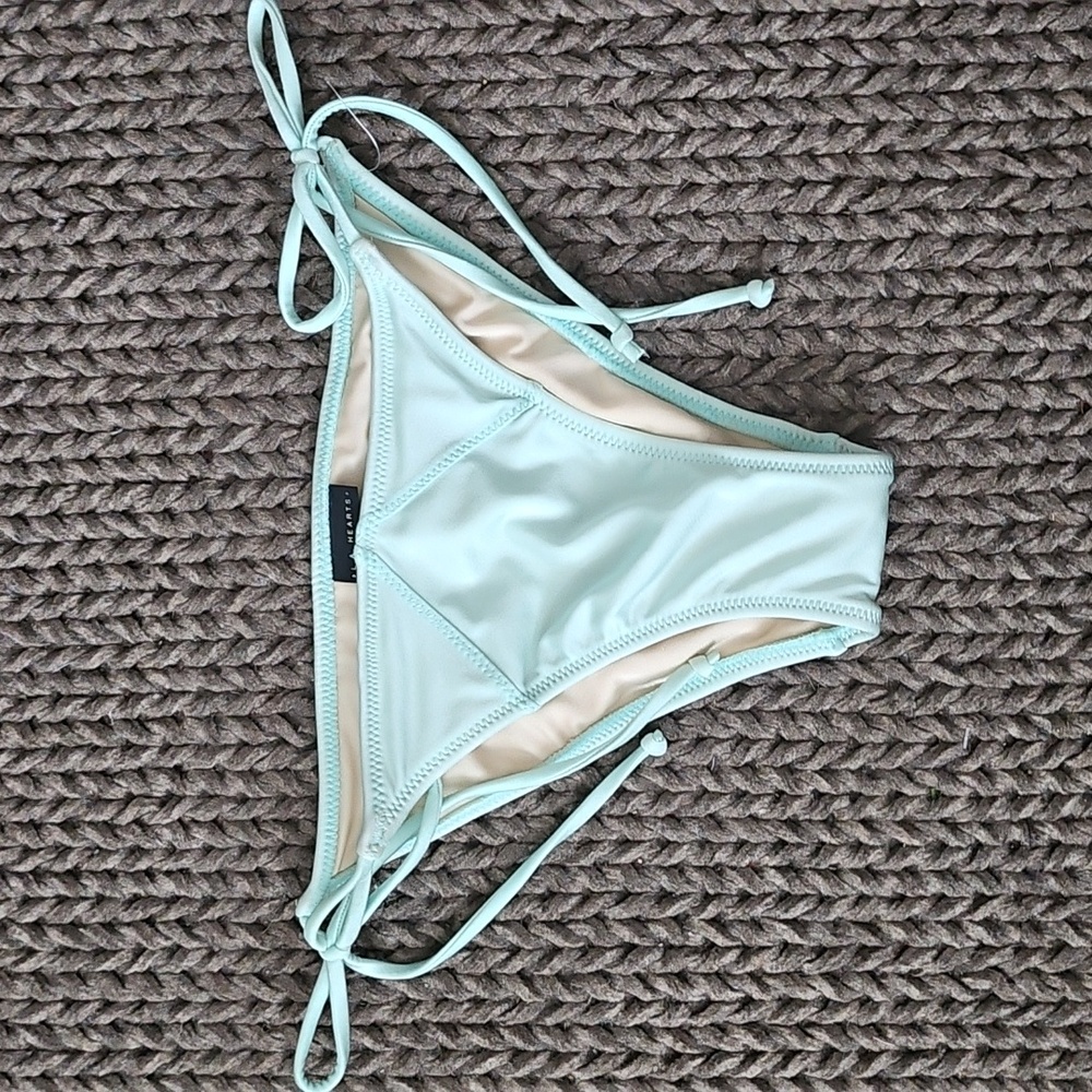 LA HEARTS PACSUN STRETCH LUREX MINT GREEN STRING  CHEEKY BIKINI BOTTOMS M NWOT